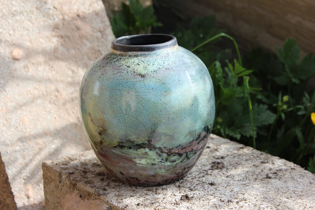 From Tea Ceremony to Studio Shelf: The Allure of Raku Pottery