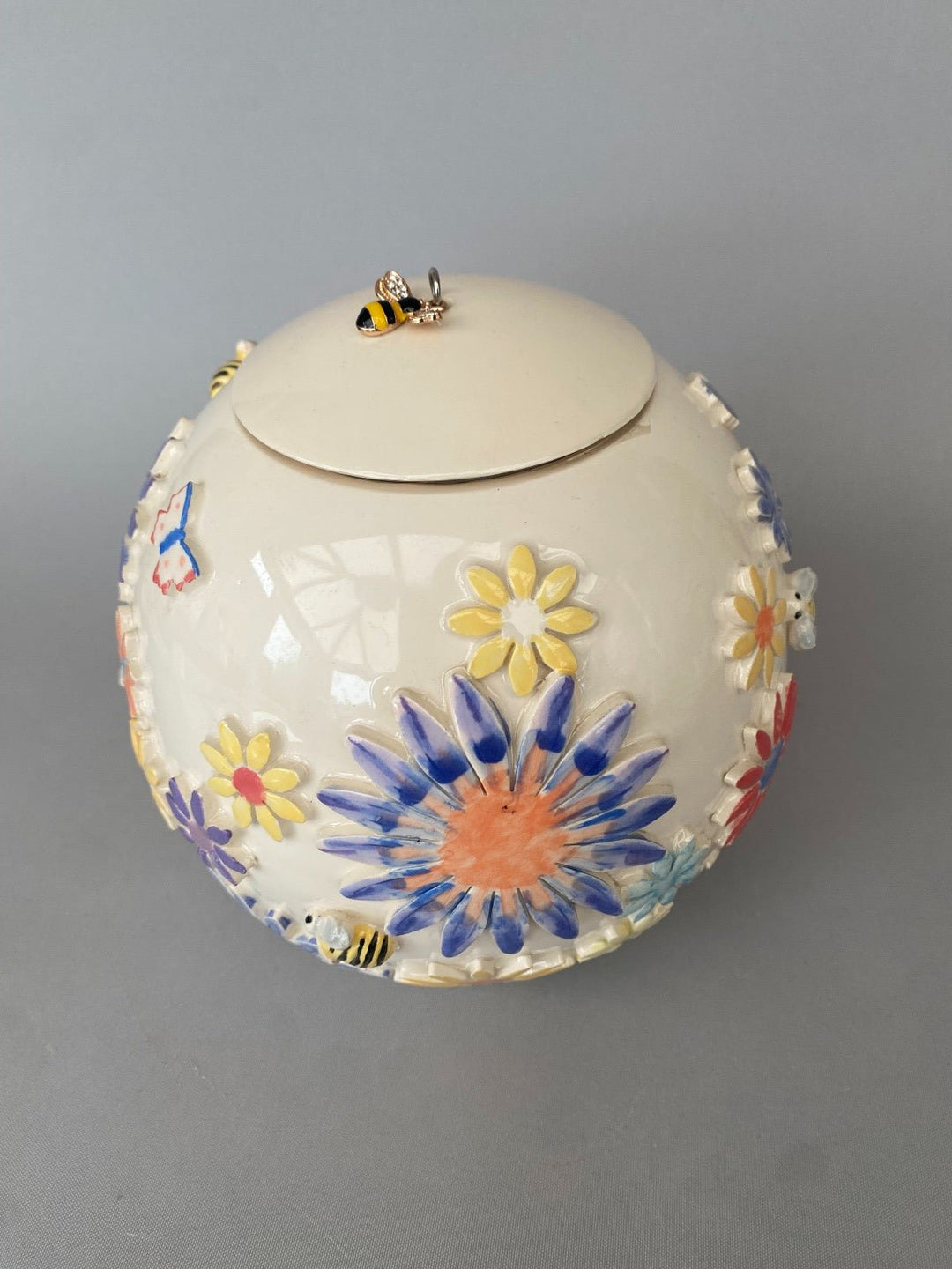 Handcrafted Floral Vase with Bees and Butterflies – Unique Hand-Painted Ceramic lidded vase